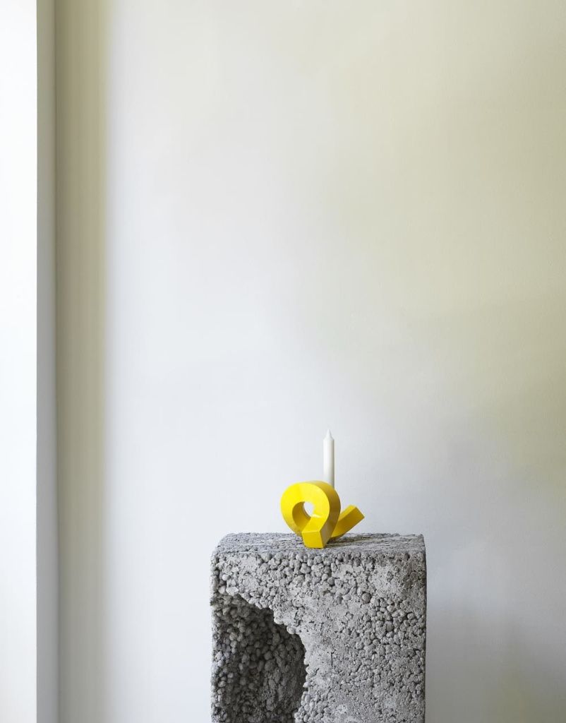 Подсвечник Crooked Candlestick One Yellow