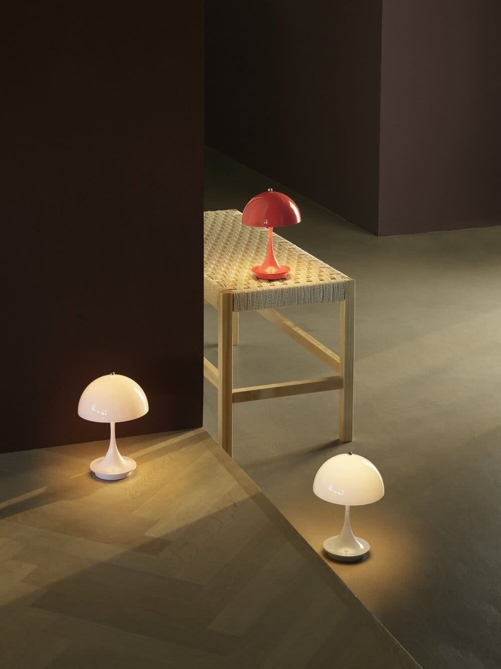 Светильник настольный Panthella 160 Portable Lamp Opal Pale Rose