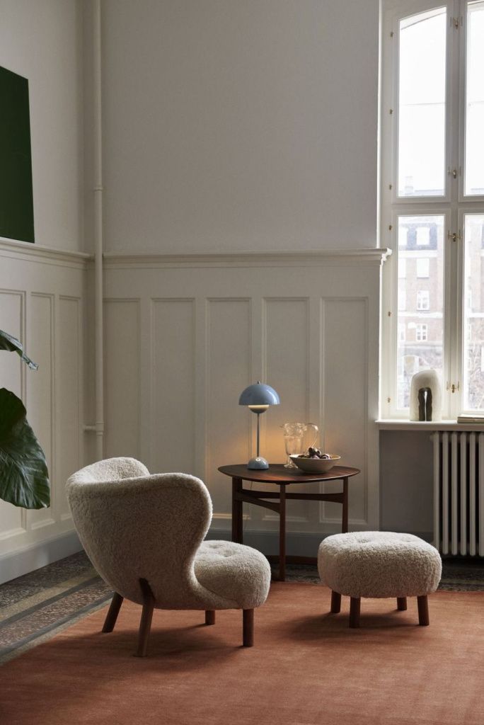 Пуф Little Petra ATD1 Walnut Sheepskin Moonlight