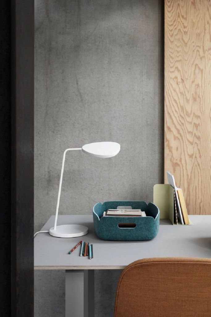 Светильник настольный Leaf Table Lamp White