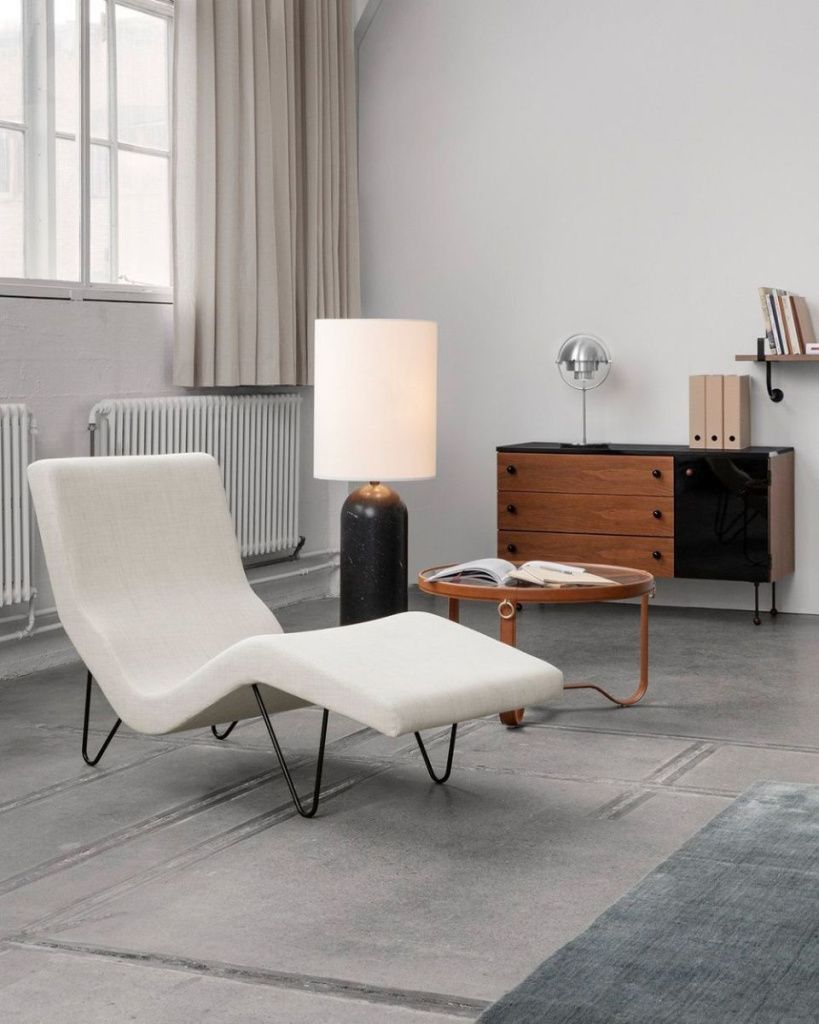 Столик Adnet Coffee Table Circular Tan Leather Ø70