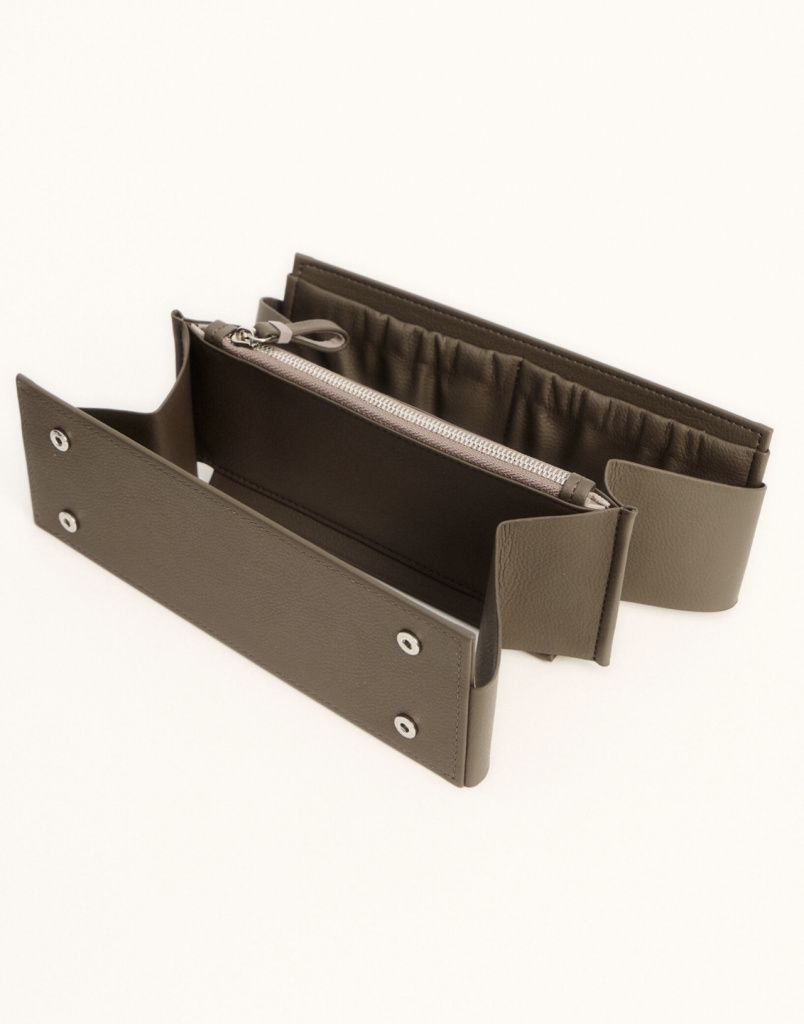 Вставка в косметичку кожаная тауп