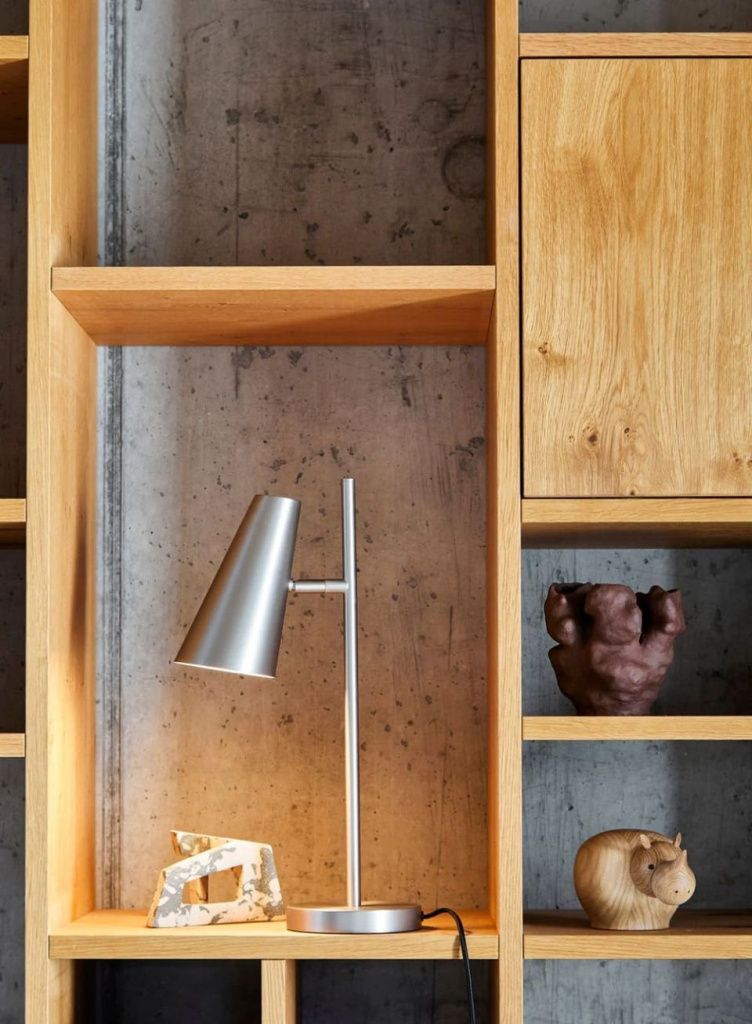 Светильник настольный Cono Table Lamp Satin