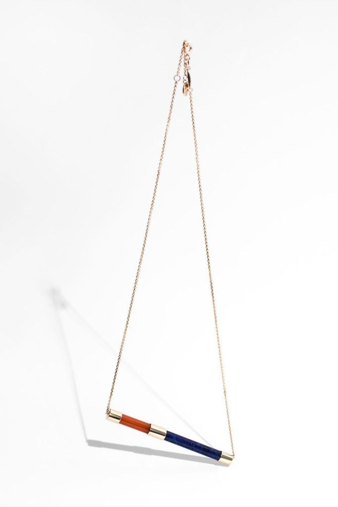 Колье Una из золота с содалитом и ониксом