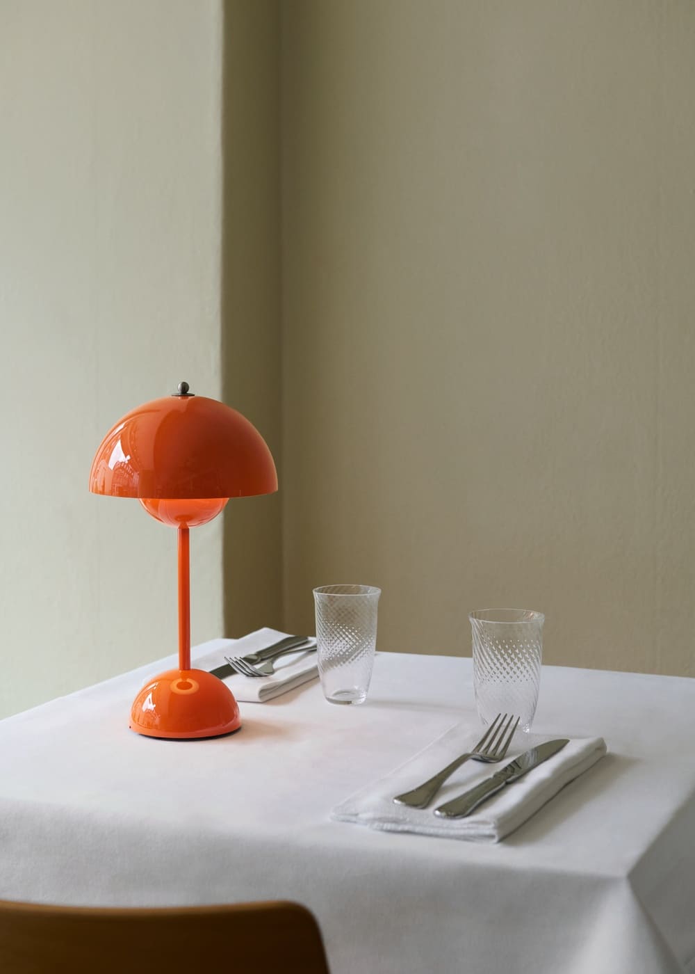 Светильник настольный Flowerpot VP9 Zesty Orange