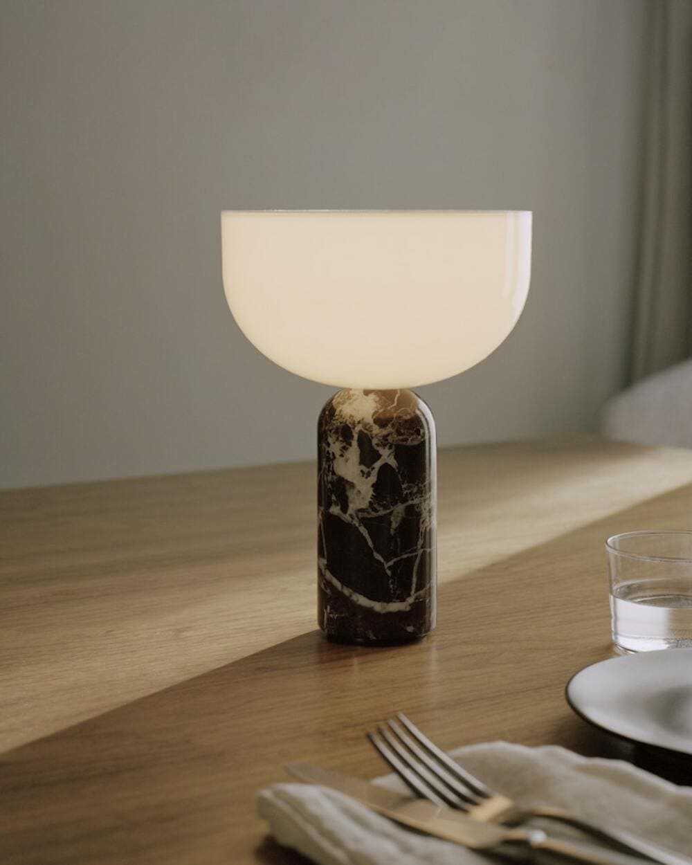 Светильник портативный Kizu Portable Table Lamp Rosso Levanto Marble