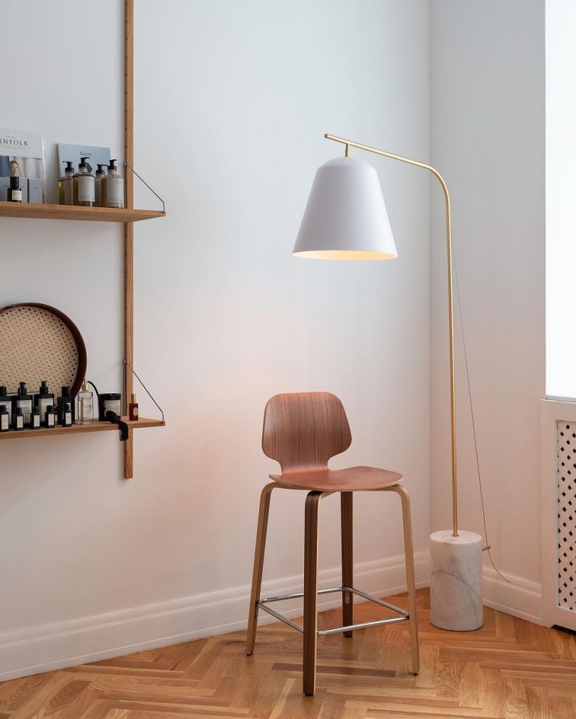 Полубарный стул My Chair Barstool Walnut 65 см