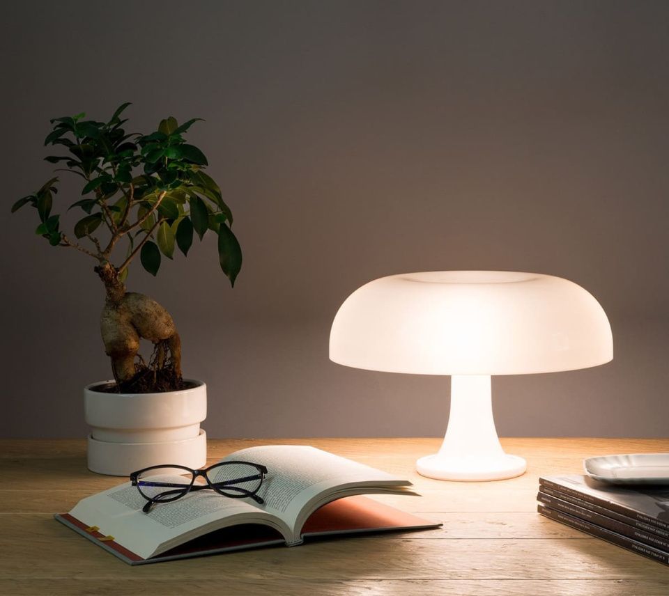 Светильник настольный Nessino White