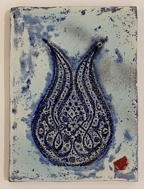 Панно керамическое Синий гранат на светлом фоне 25х19