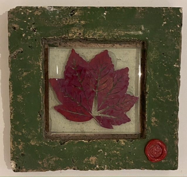 Панно керамическое Лист Красный на зелёном фоне 19х19