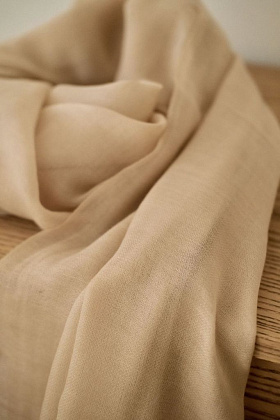 Кашемировый палантин Кайлаш ручной работы в цвете песочный