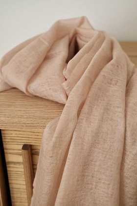 Кашемировый палантин Аннапурна ручной работы в цвете розовый восход